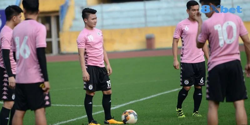 Kèo Giao Bóng Là Gì? Bắt Kèo Tại 8Xbet Làm Sao Để Ăn Đậm? 2 Kèo giao bóng là gì được đông đảo người chơi quan tâm.